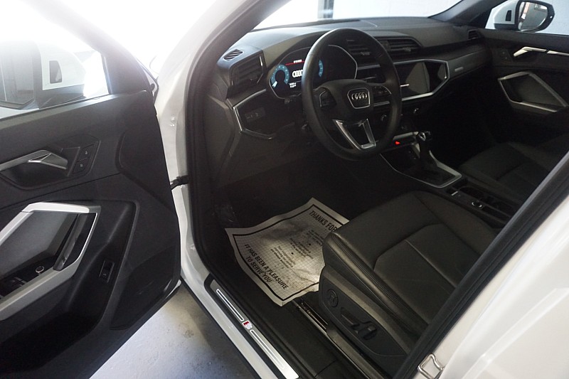 2025 Audi Q3 S Line Premium - Photo 18