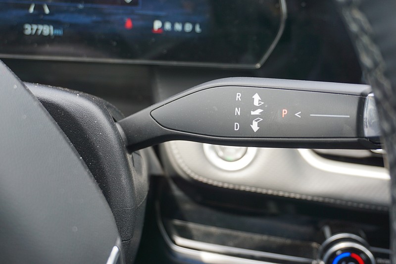 2025 Chevrolet Equinox LT - Photo 12
