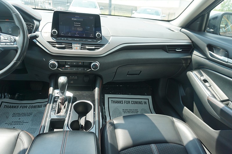 2024 Nissan Altima SR - Photo 11