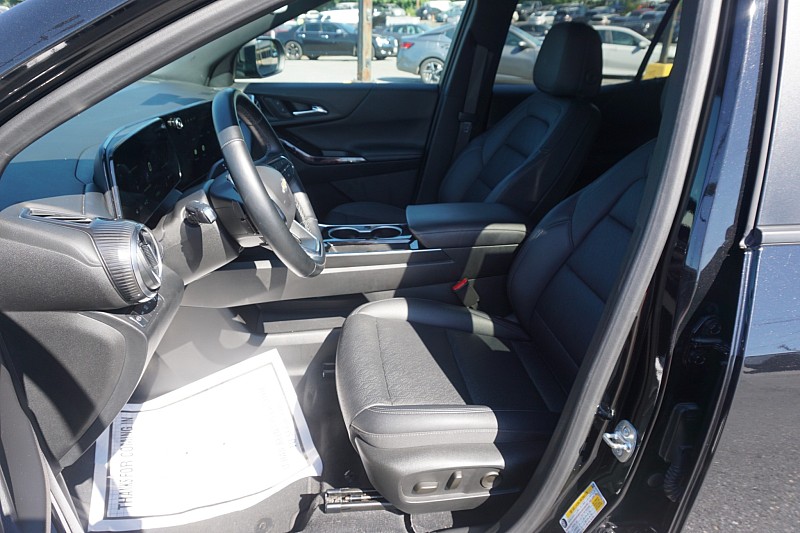 2025 Chevrolet Equinox LT - Photo 23
