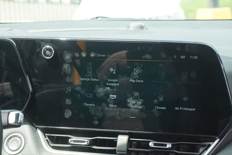 2025 Chevrolet Equinox LT - Photo 15