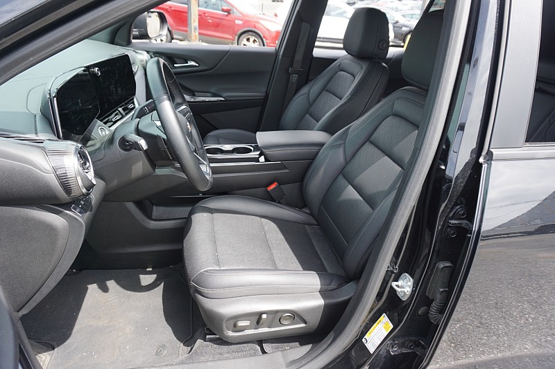 2025 Chevrolet Equinox LT - Photo 21