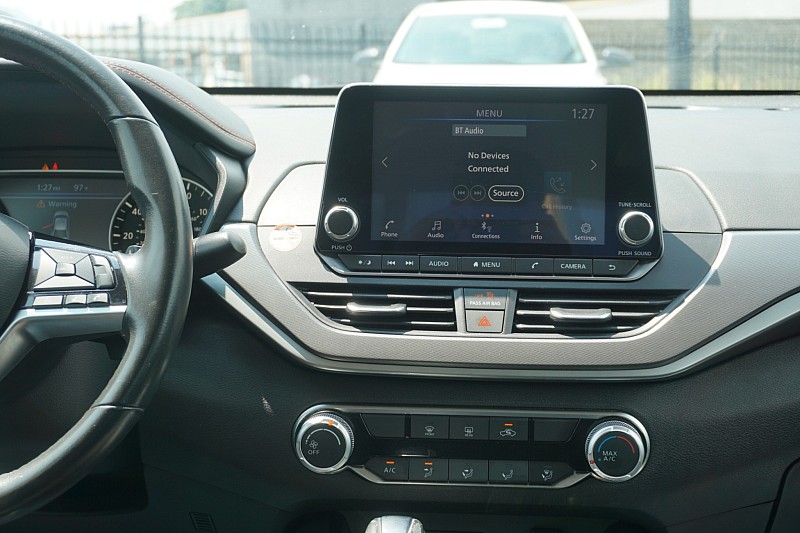 2024 Nissan Altima SR - Photo 14
