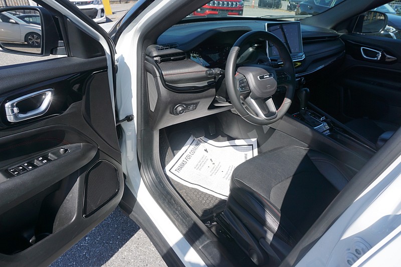 2024 Jeep Compass Trailhawk - Photo 24