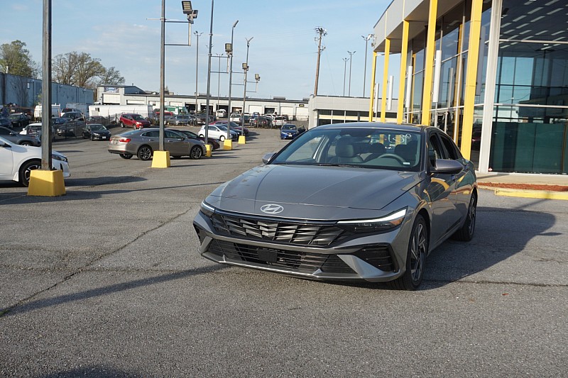 2025 GRAY Hyundai Elantra For Sale in Temple Hills MD - Alexandria VA at Expert Auto Stock T15307 VIN KMHLS4DG6SU882109