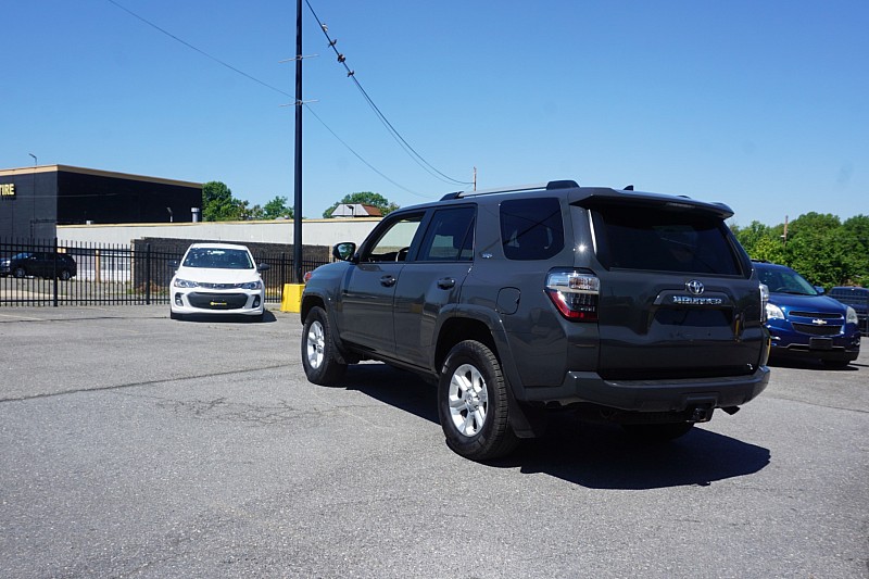2024 Toyota 4Runner SR5 - Photo 6