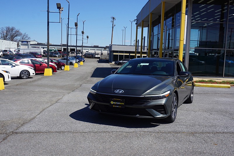 2025 Dark Gray Hyundai Elantra Hybrid For Sale in Temple Hills MD - Alexandria VA at Expert Auto Stock T15304 VIN KMHLM4DJ2SU166300