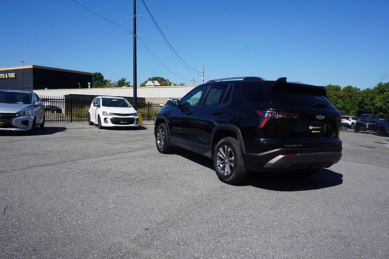 2025 Chevrolet Equinox LT - Photo 6