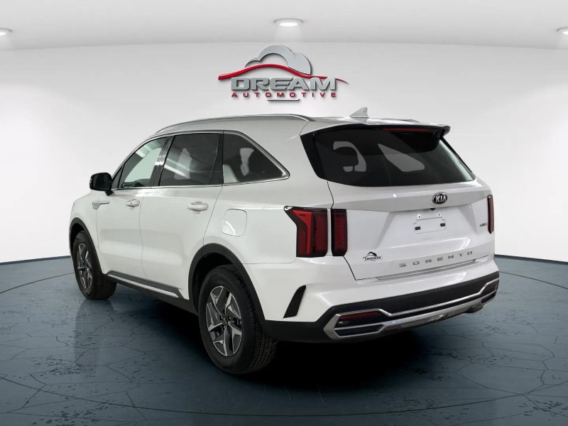 2021 Kia Sorento Hybrid S photo 2