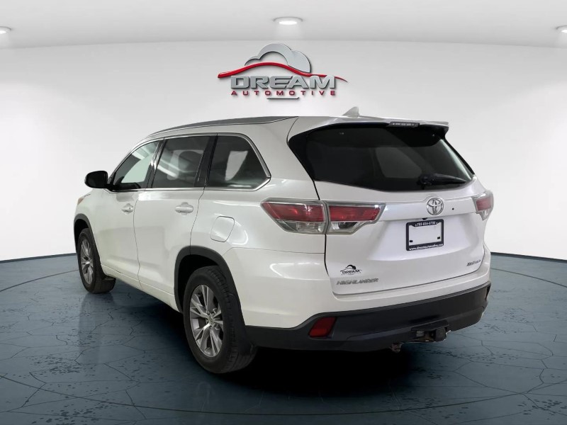 2015 Toyota Highlander XLE photo 4