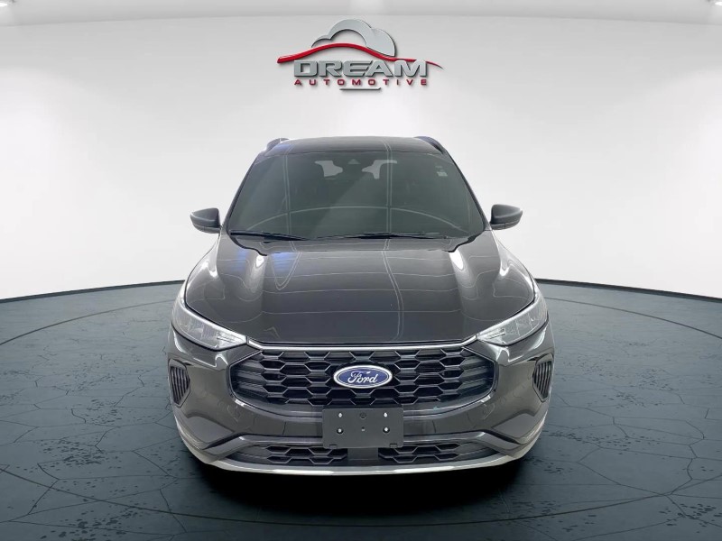 2023 Ford Escape ST-Line photo 3