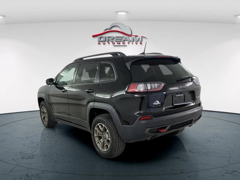 2020 Jeep Cherokee Trailhawk photo 2