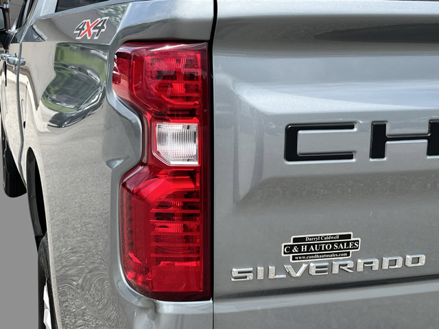 ChevroletSilverado 1500 4WD10