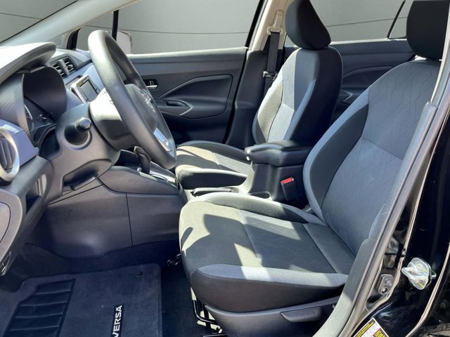 NissanVersa16