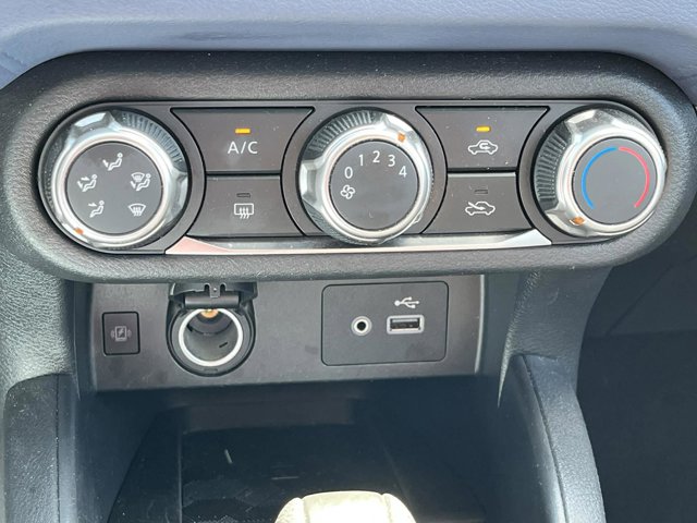 NissanVersa26