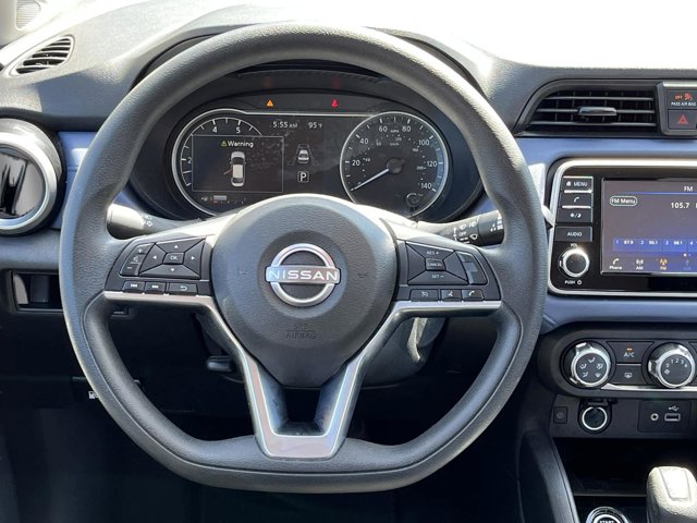 NissanVersa18