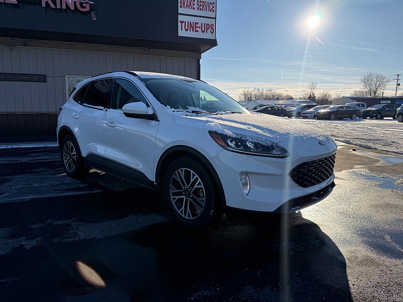 2020 Ford Escape SEL FWD