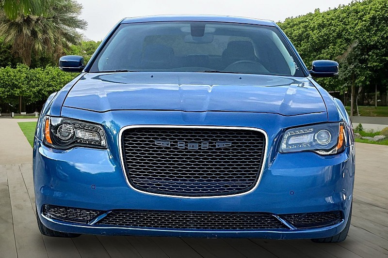 2023 Chrysler 300 #2