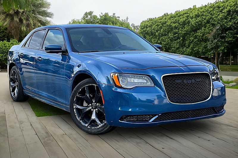 2023 Chrysler 300 #9